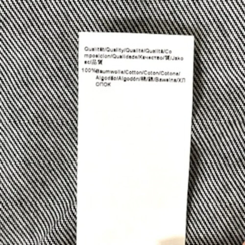 Boss- Hugo Boss Black Label  V-Neck T-shirt.   XXL, 100% cotton - Picture 6 of 6